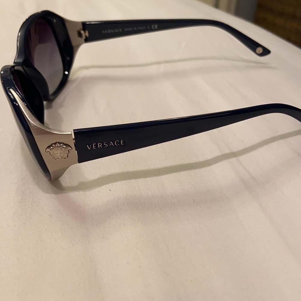 Versace Women’s Medusa Sunglasses - Picture 3 of 7